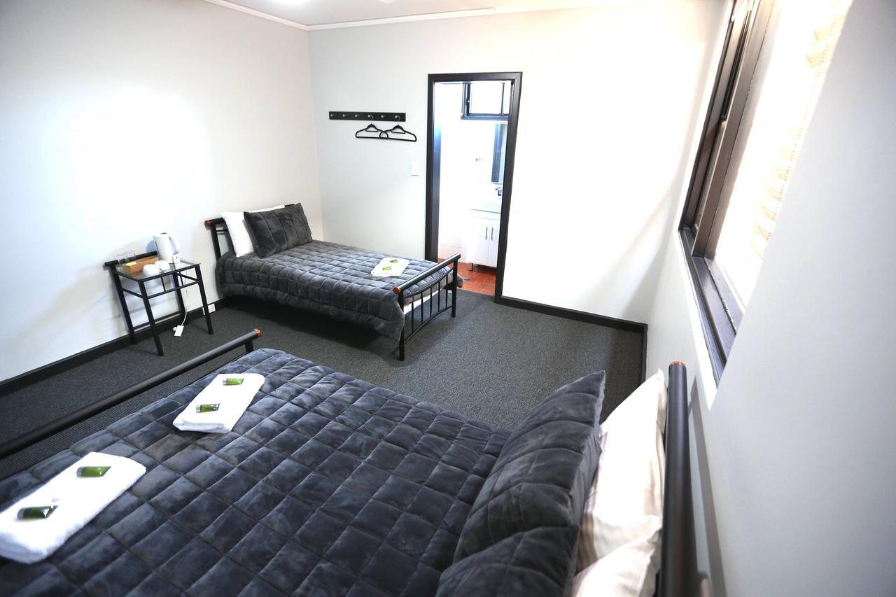 Panania Hotel Sydney エクステリア 写真