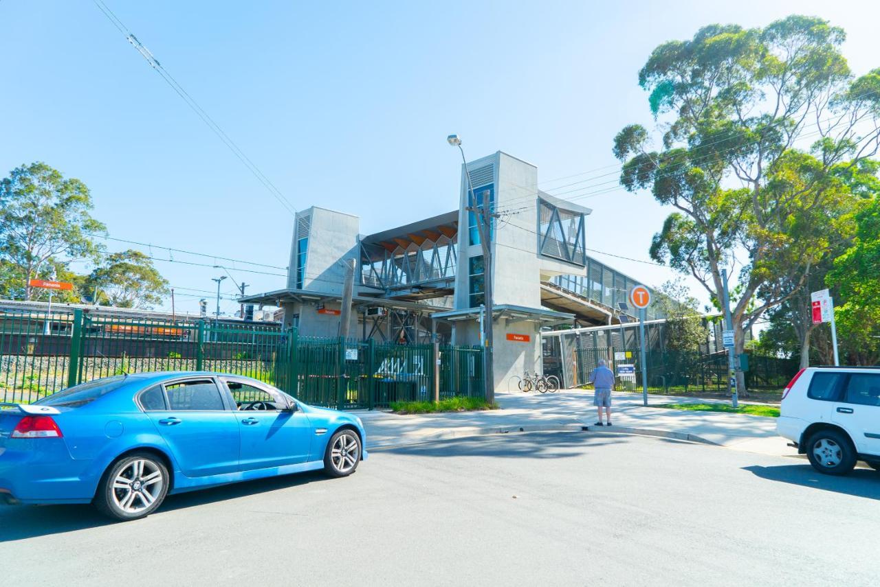 Panania Hotel Sydney エクステリア 写真